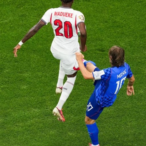Modric marca 1º pênalti em 716 jogos pela Croácia contra Inglaterra