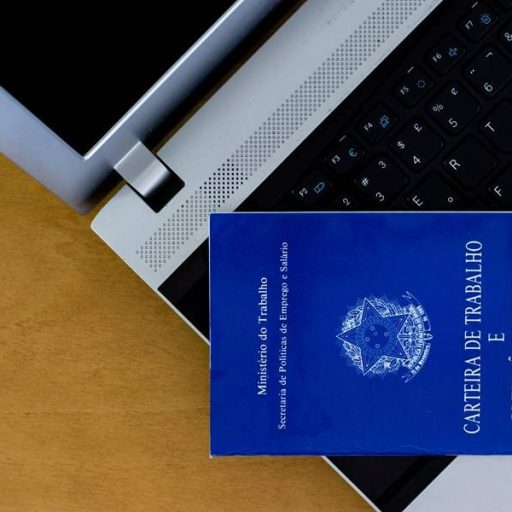 Brasil tem desemprego de 5,6% até maio, menor para o mês desde 2012