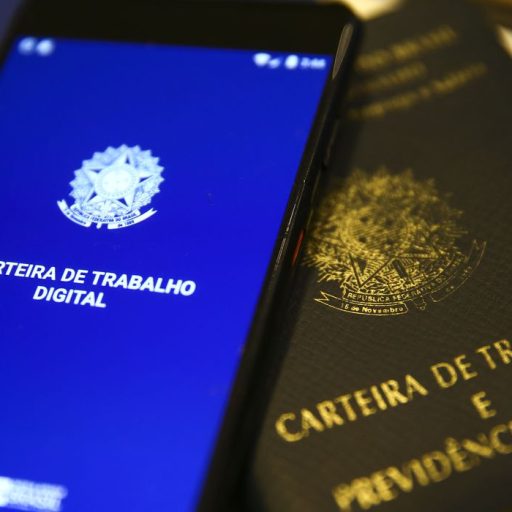 Taxa de desemprego cai para 5,4% no segundo trimestre de 2026
