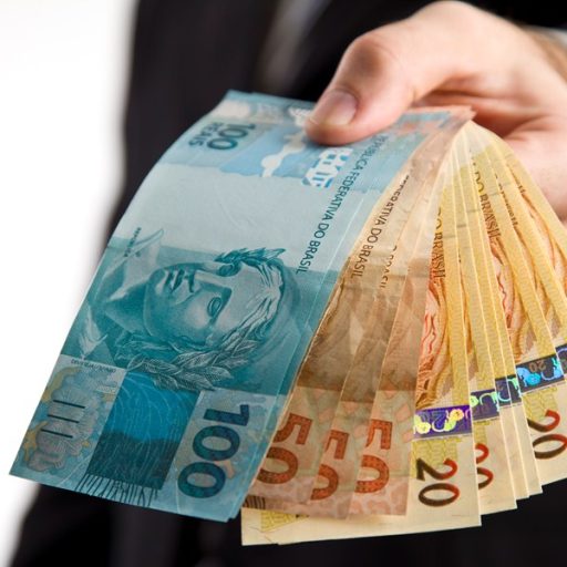 Analistas alertam para piora na qualidade de crédito com endividamento em nível crítico