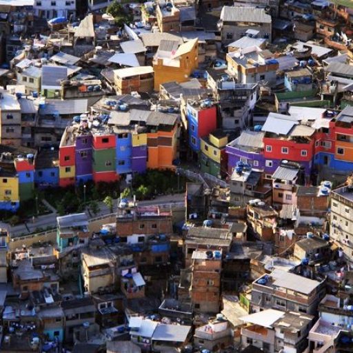 Tráfico e milícias impõem monopólio que custa R$ 21,4 bi/ano ao RJ