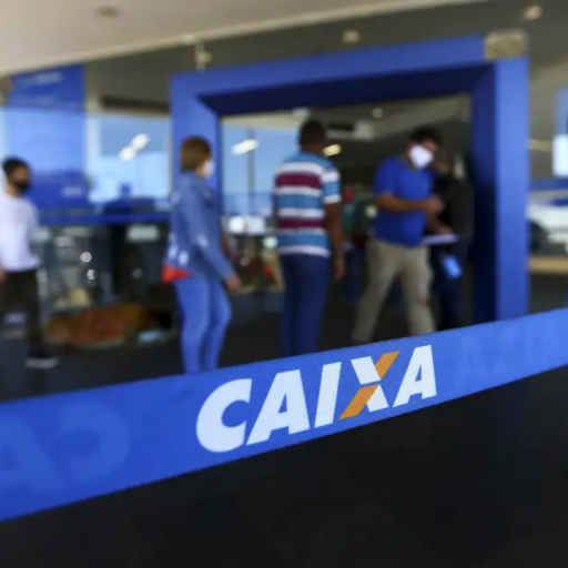 m da fachada de uma agência bancária, os bancos terão um diferente expediente durante o natal e o ano novo