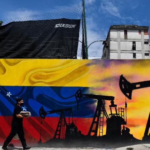 Governo dos EUA assumiu o controle de receitas pelas vendas de petróleo após a captura de Nicolás Maduro, em janeiro