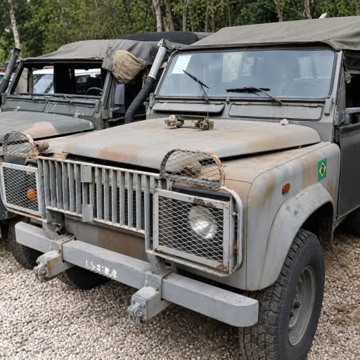 Viaturas e caminhões do Exército serão leiloados em Curitiba. Foto: Divulgação