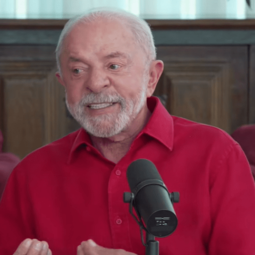 Lula afirma estar tentando ajudar com dívida do estádio do Corinthians