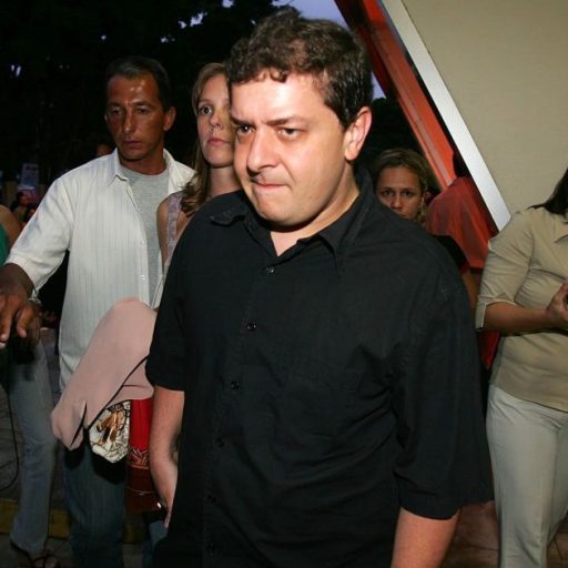 Justiça nega liminar de Lulinha para remover vídeo de Flávio