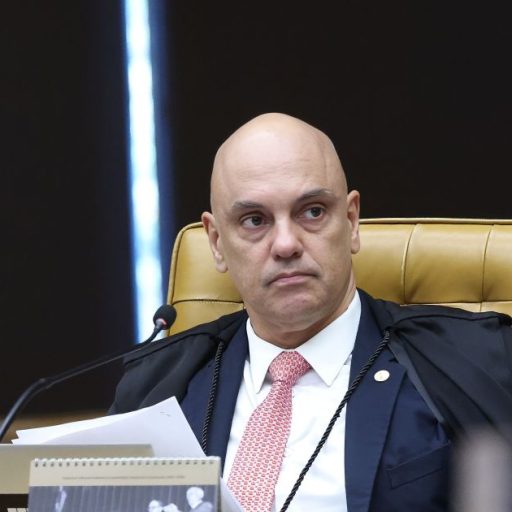Moraes busca apoio de colegas do STF para negar vínculo com Vorcaro