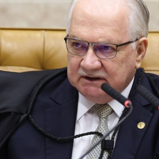 O presidente do STF, ministro Edson Fachin, em sessão plenária do STF  • Alejandro Zambrana/STF